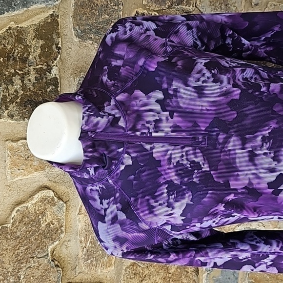 Athleta Women's Rainier Half Zip Print Sz. M color Spliced Floral Basalt - Picture 4 of 16